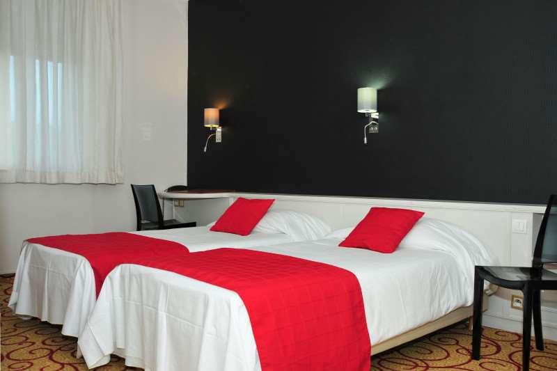 Cit'Hotel Europeen Angoulême Quarto foto