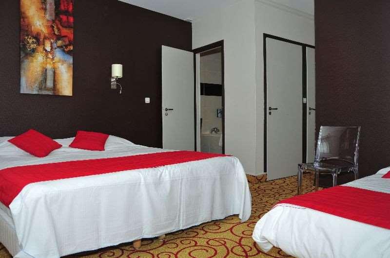 Cit'Hotel Europeen Angoulême Quarto foto