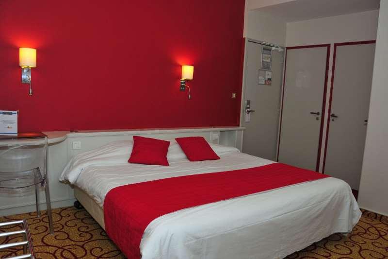 Cit'Hotel Europeen Angoulême Quarto foto